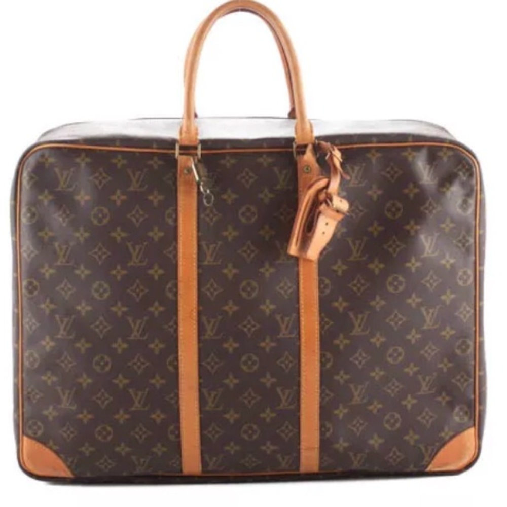 🔥🔥SOLD🔥🔥LOUIS VUITTON luggage .